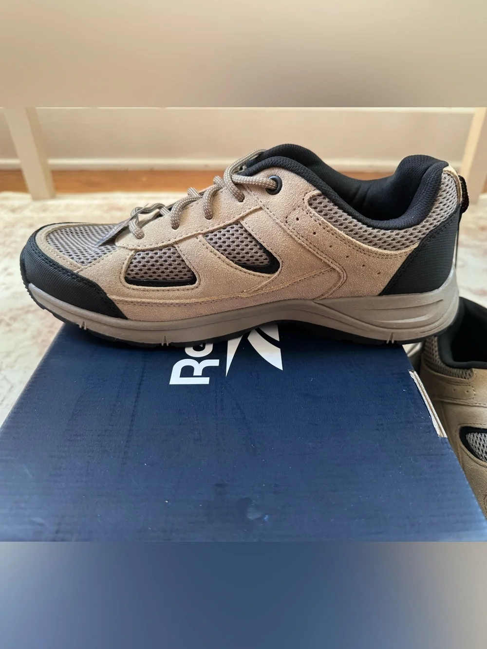 Men's Size 8 Casual Leather & Mesh Walking Shoes - Tan NWT